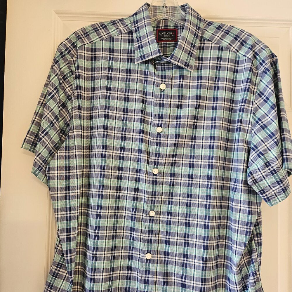 Never worn mens shirt